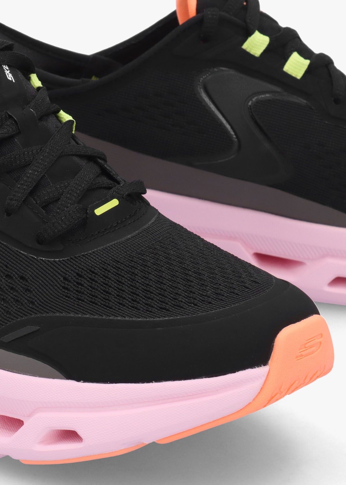 Women's Slip Ins Glide-Step Altus Black Multi Trainers