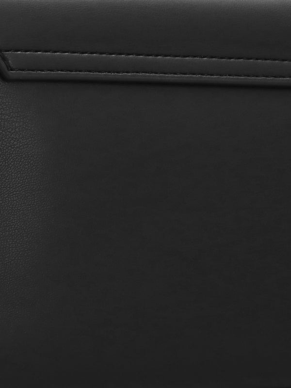 Heart Clasp Nero Shoulder Bag