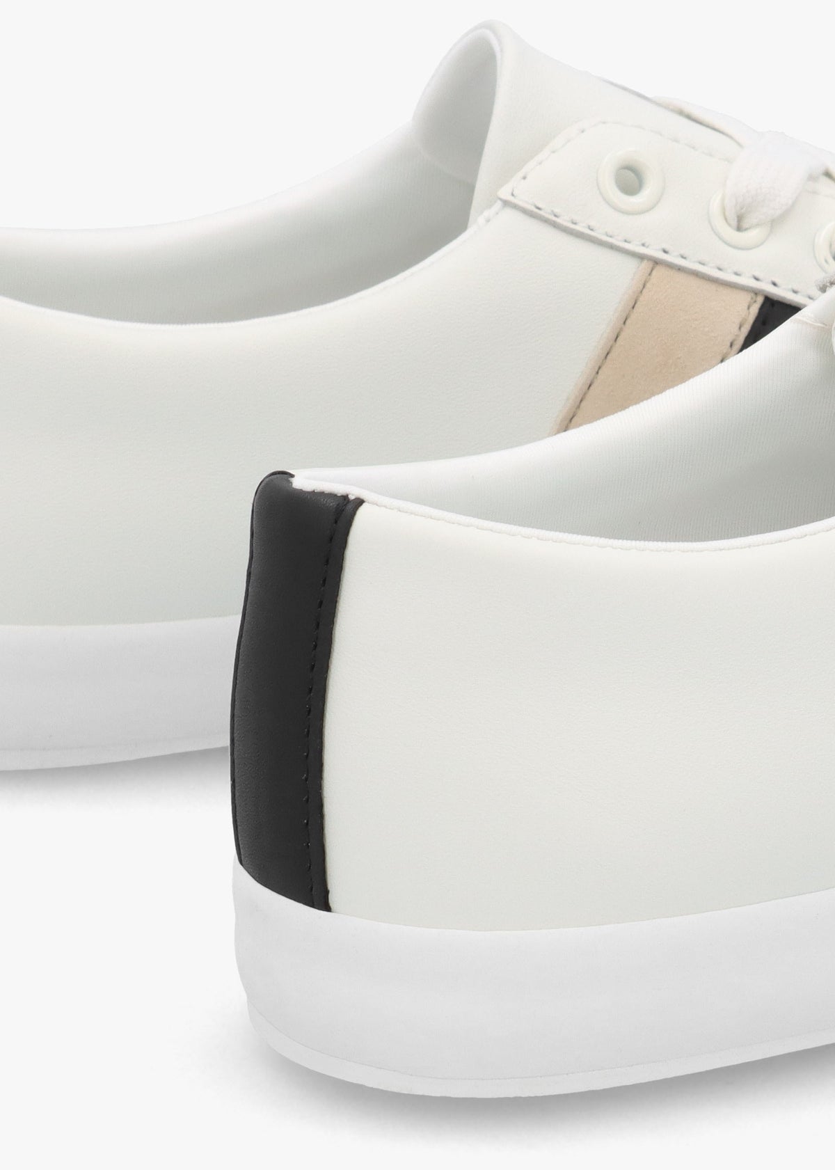 Janson II White Leather Low Top Trainers