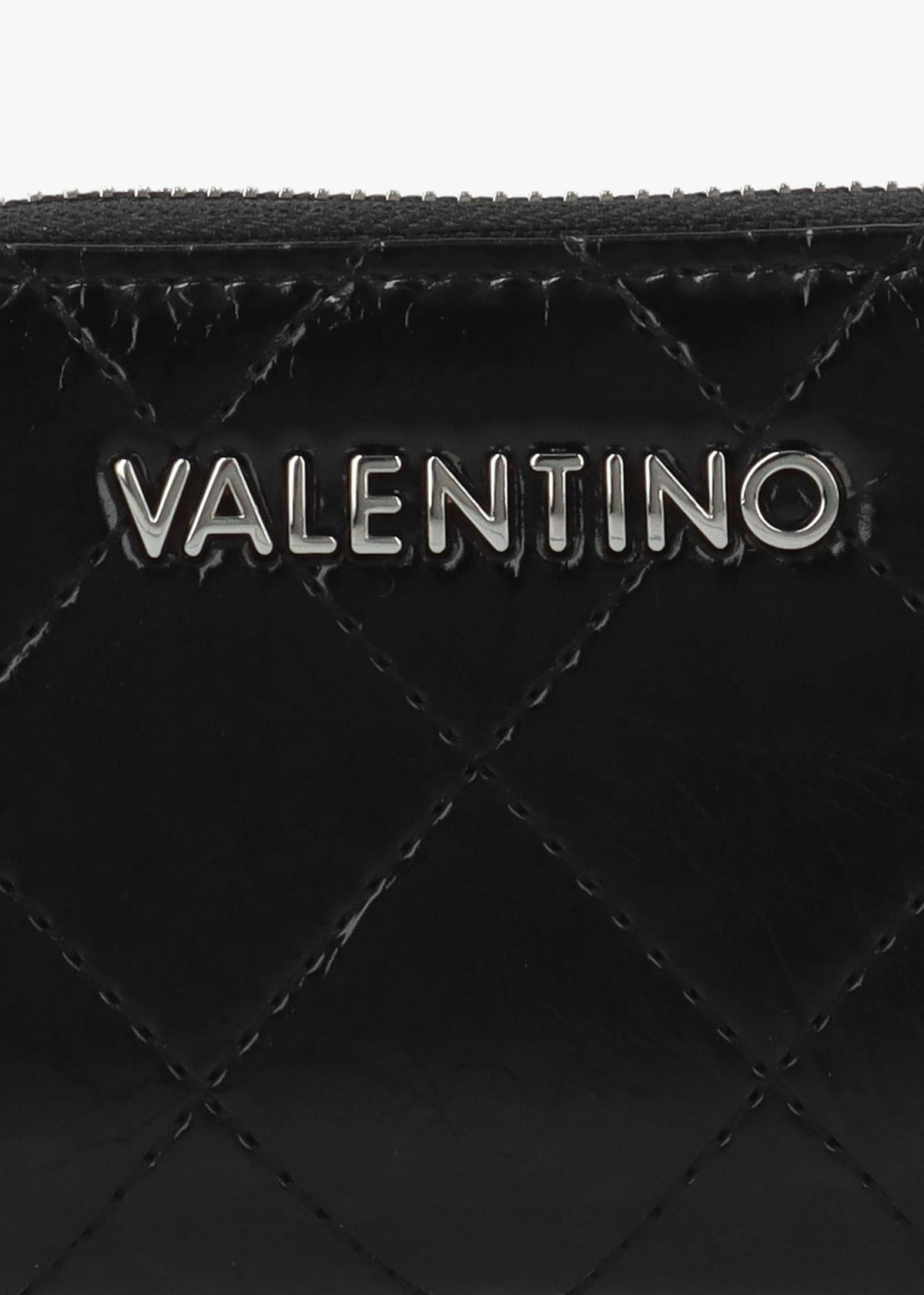 Wakanda Diamond Quilt Patent Nero Zip Around Purse