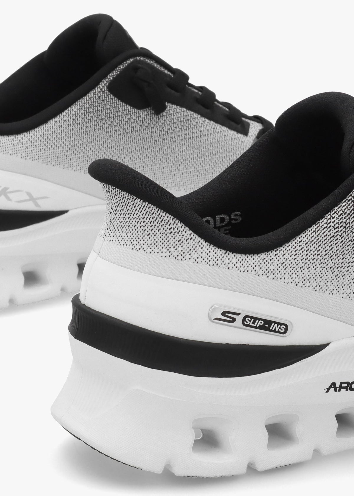 Men’s Slip-Ins Arch Fit Glide-Step Pro White Black Trainers
