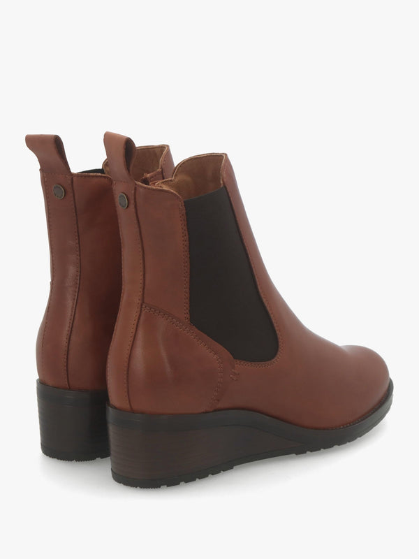 Bezzie Tan Leather Wedge Ankle Boots
