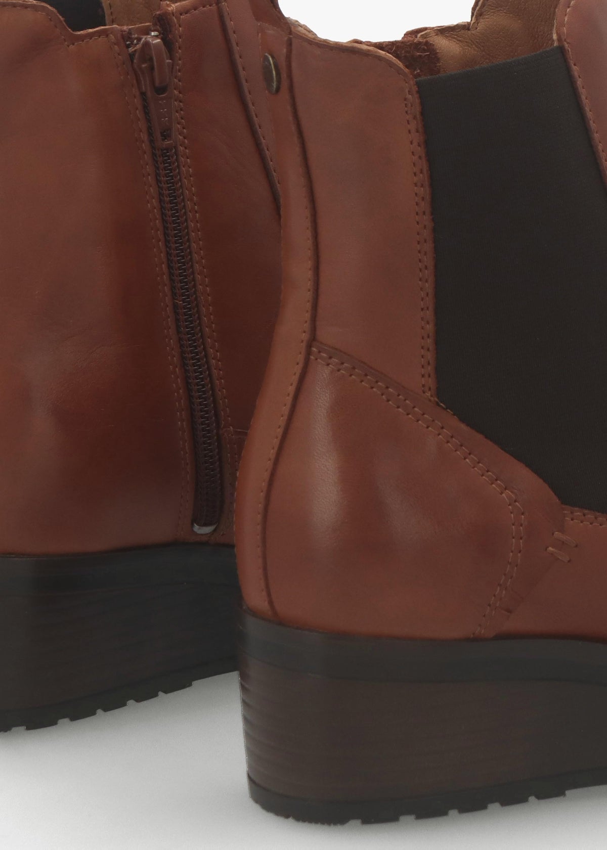 Bezzie Tan Leather Wedge Ankle Boots