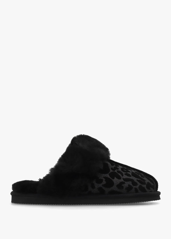 Shut Black Leopard Sheepskin Twinface Slippers