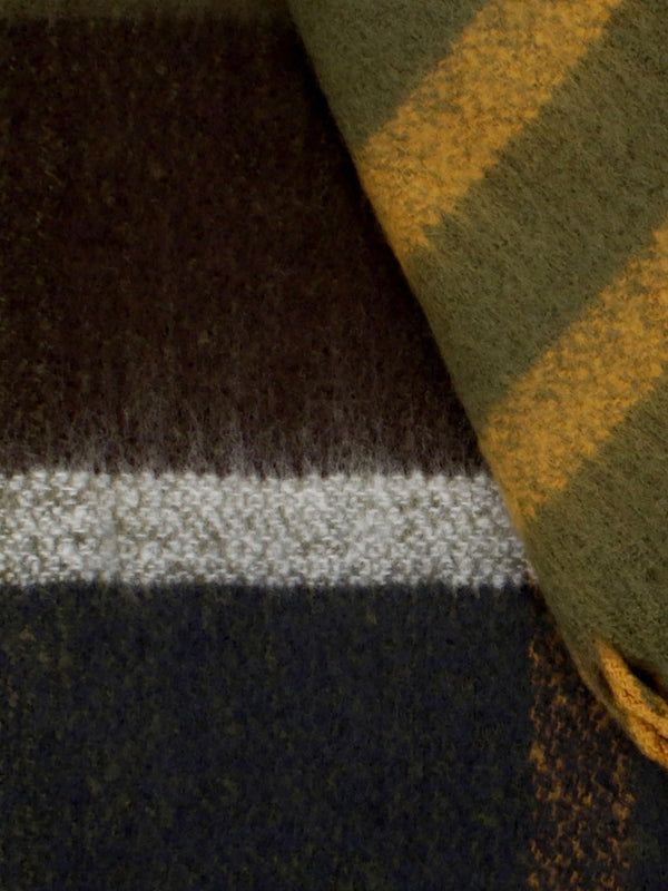 Isla Classic Tartan Bouclé Scarf