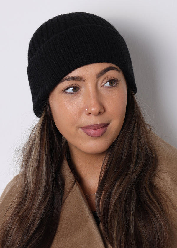 Black Ribbed Beanie Hat