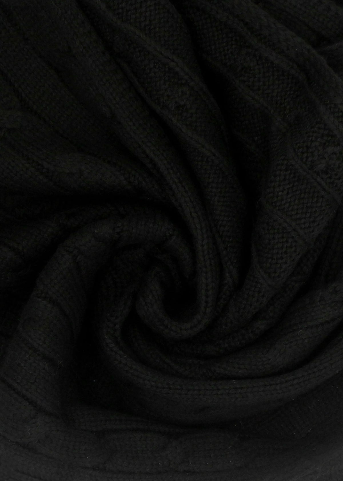 Crest-Patch Black Cable Knit Scarf