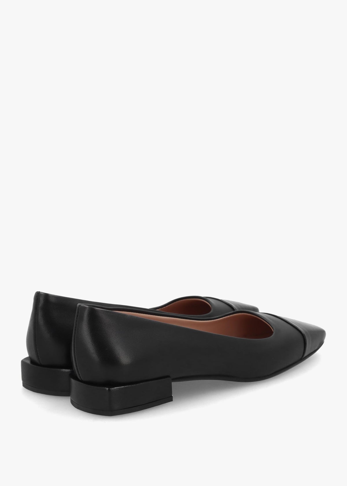 Saria Black Leather Patent Toe Cap Pumps
