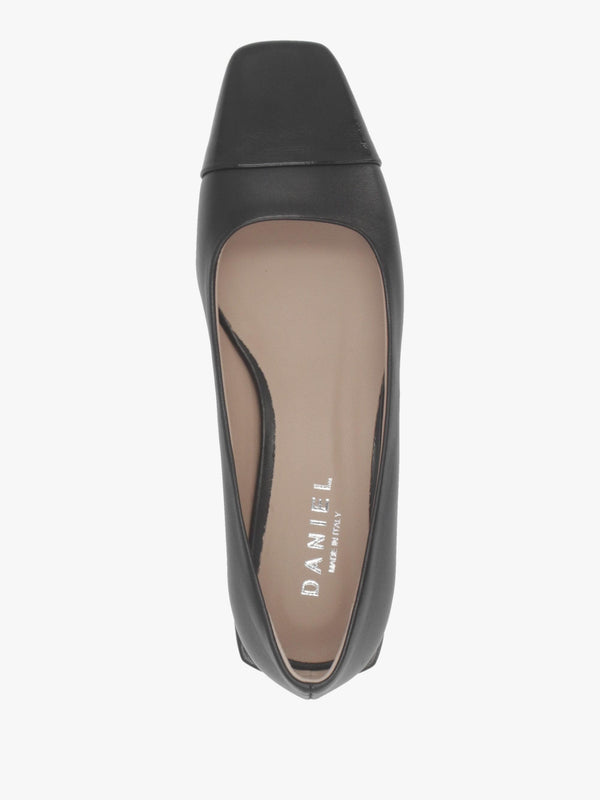 Saria Black Leather Patent Toe Cap Pumps