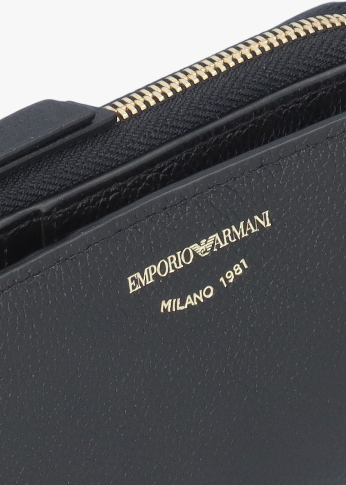 Bifold Nero Tumbled Leather Zip Around Wallet
