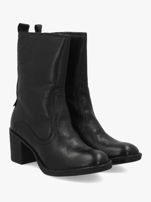 Bore Black Leather Heeled Calf Boots