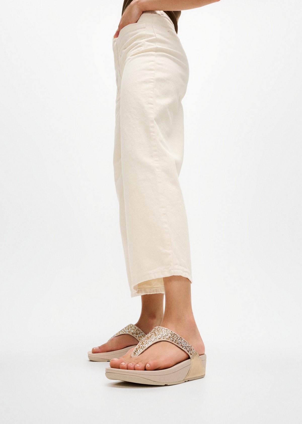 Lulu Crystal Platino Toe Post Sandals