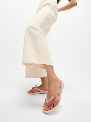 Iqushion Glitz Bow Nude Rose Flip Flops