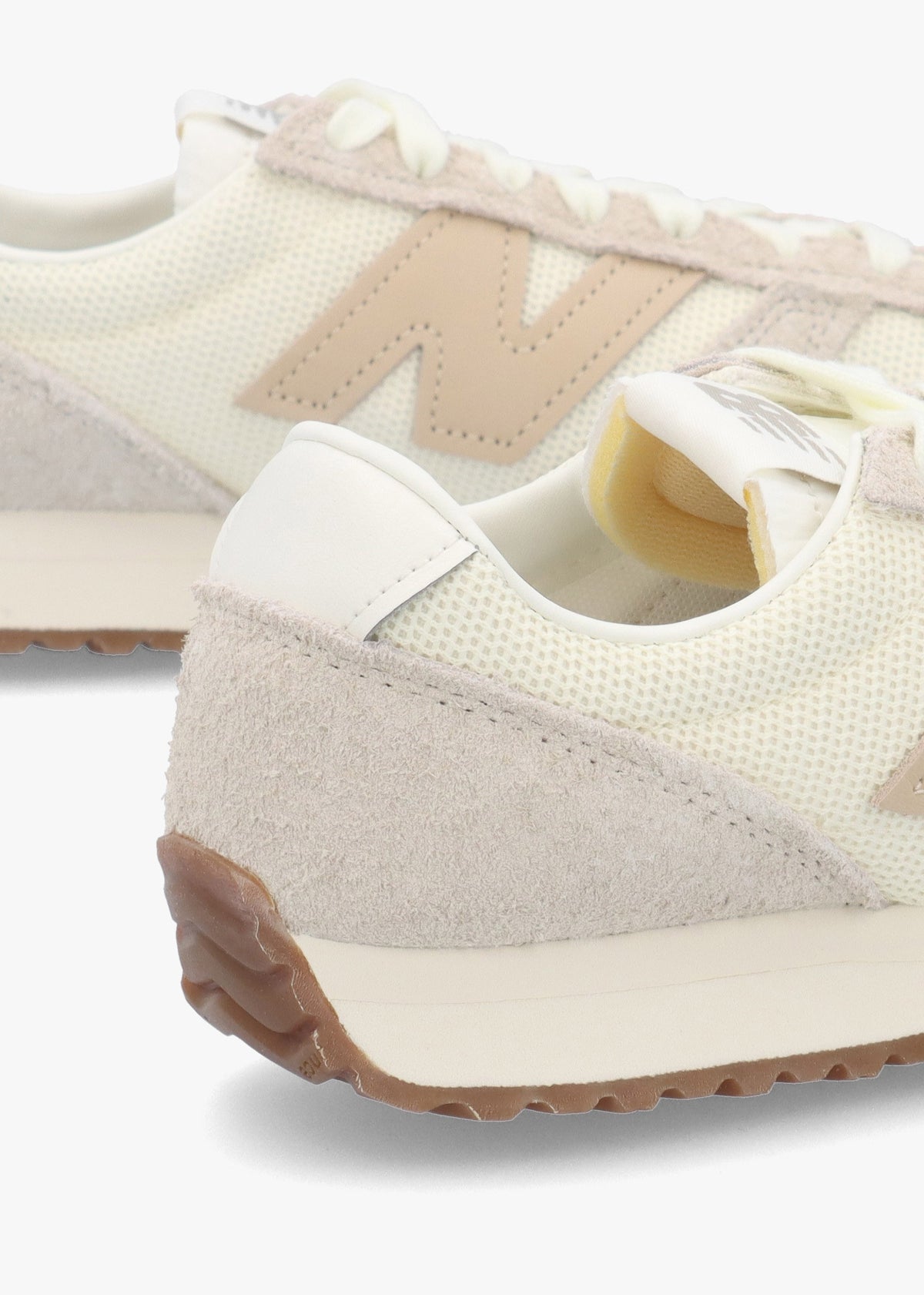 Women’s 471 Angora Desert Clay Trainers