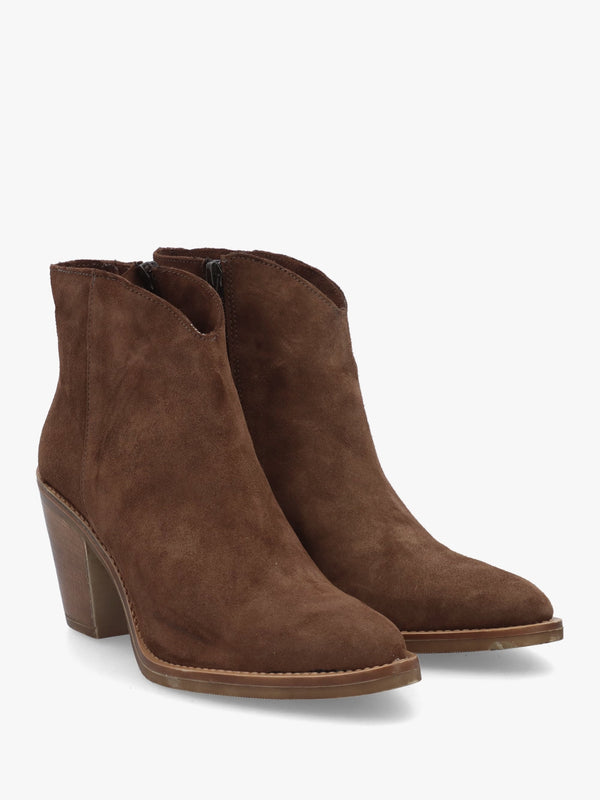 Lestern Brown Suede Western Ankle Boots