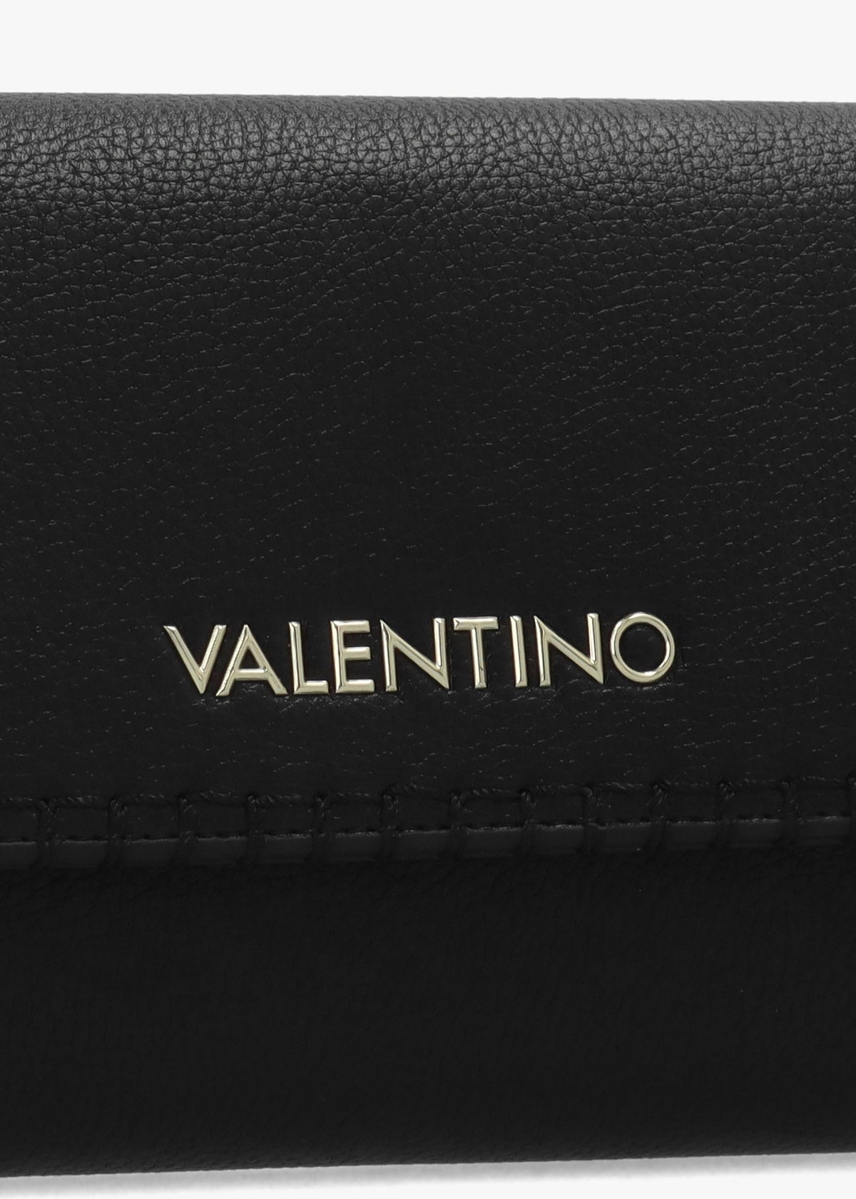 Aleksandra Nero Wallet On A Chain