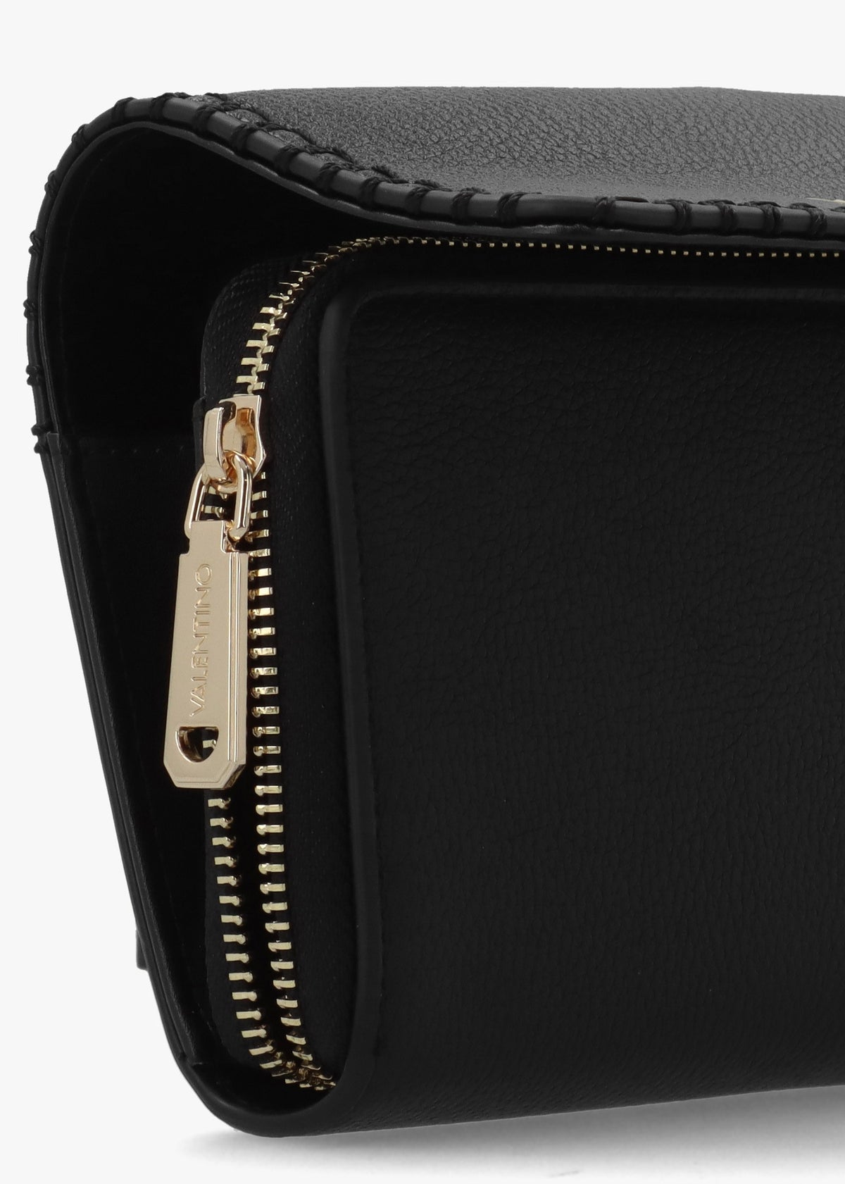 Aleksandra Nero Wallet On A Chain
