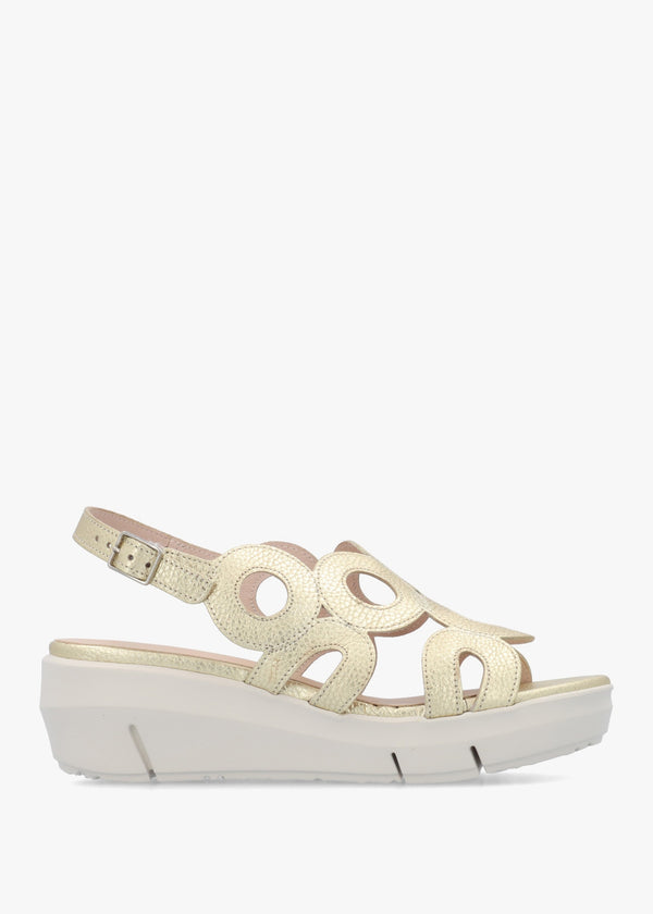 Flynn 82 Platino Leather Low Wedge Sandals