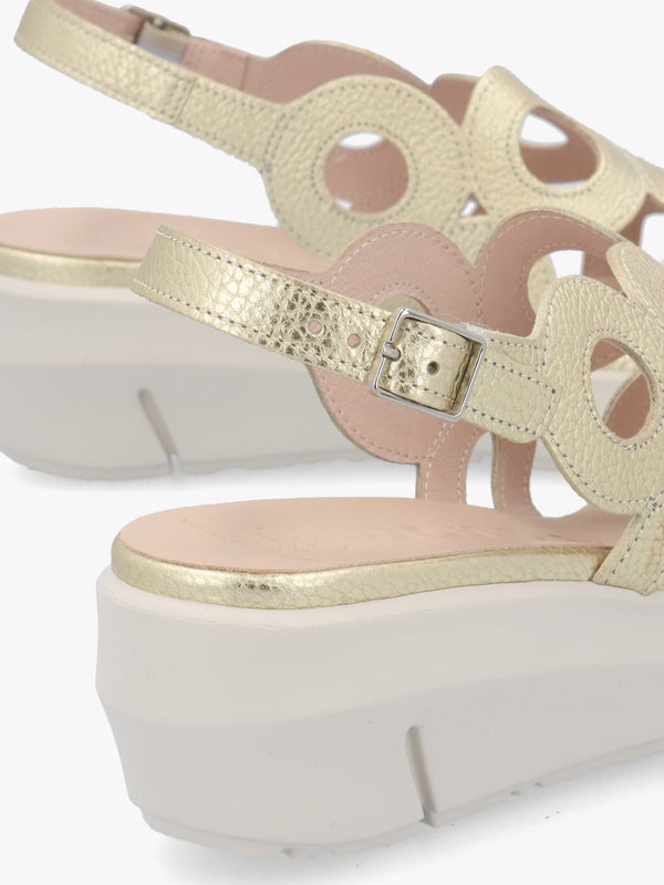 Flynn 82 Platino Leather Low Wedge Sandals