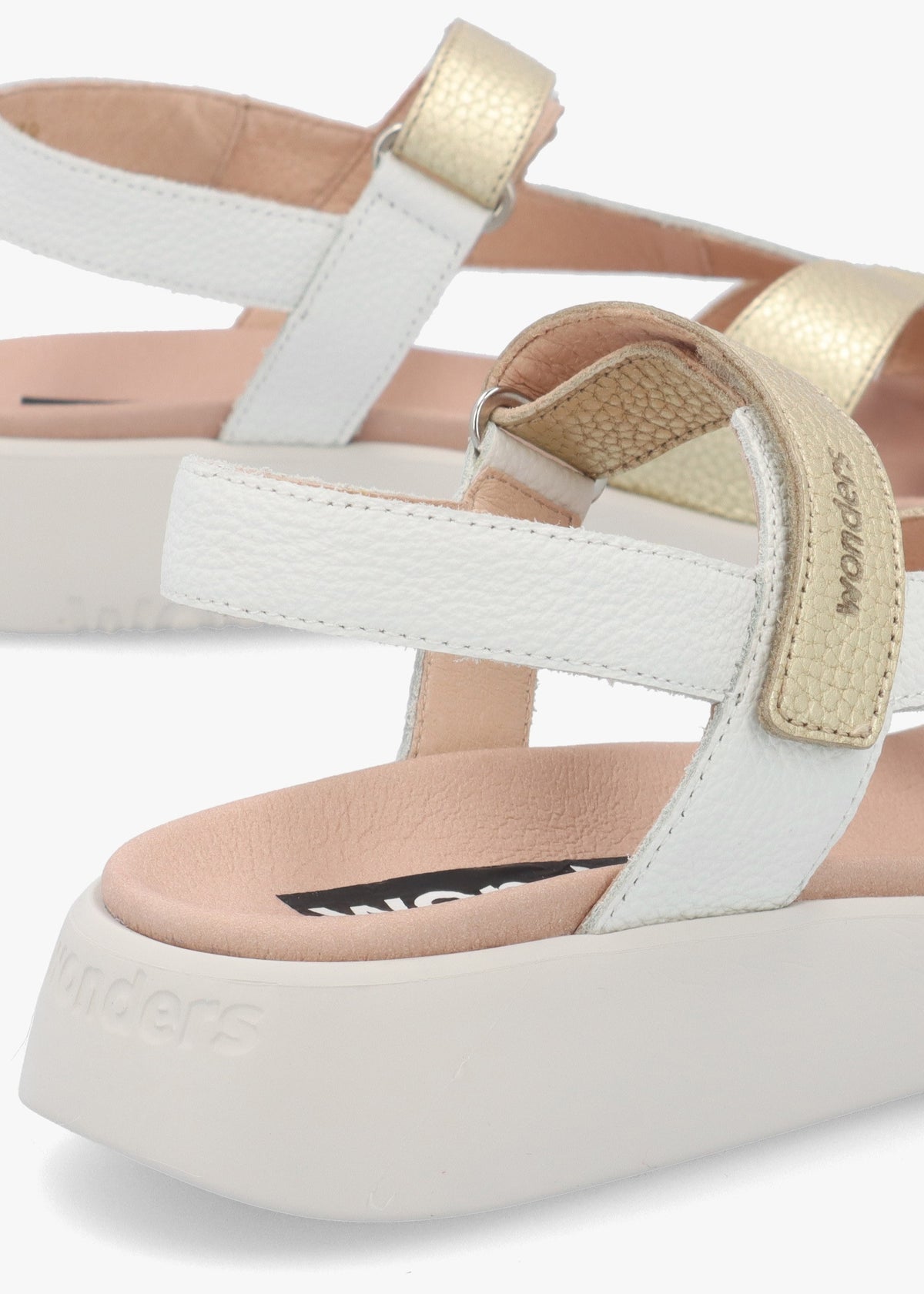 Mar 52 Platino Leather Sandals