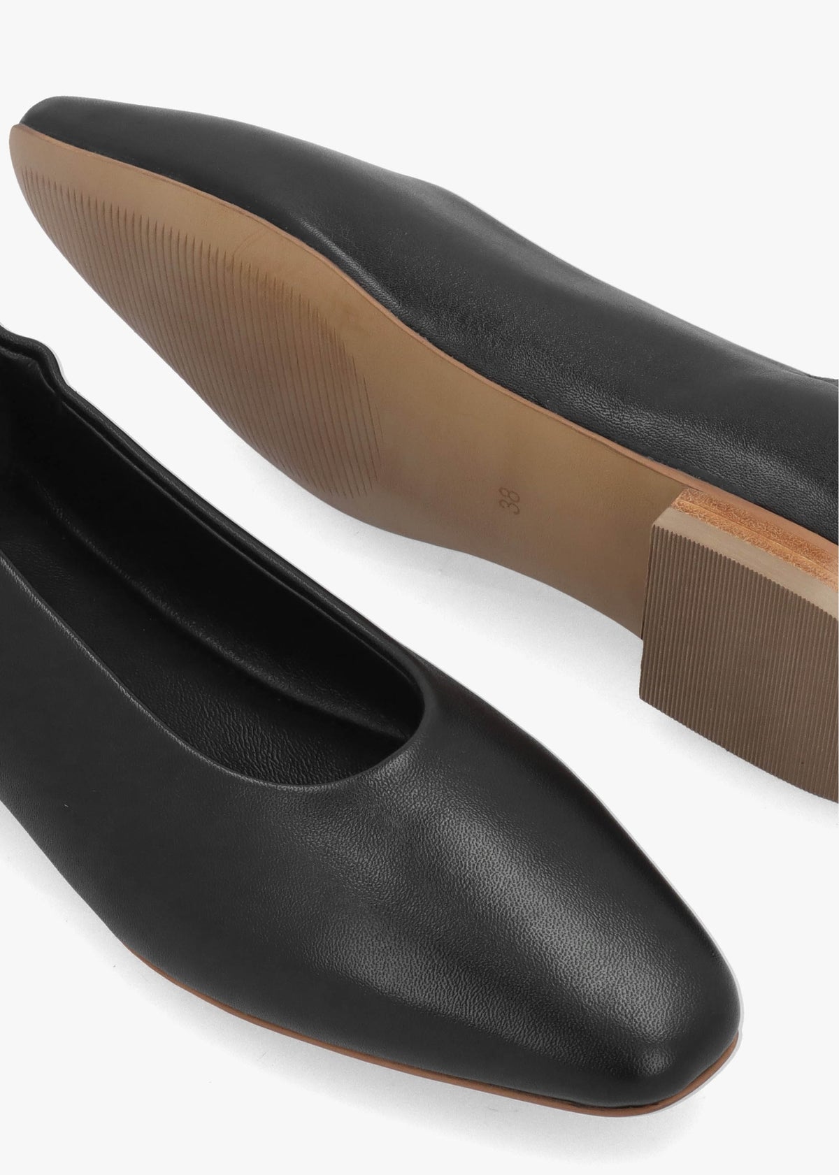 Elm Grove Black Leather Ballet Pumps