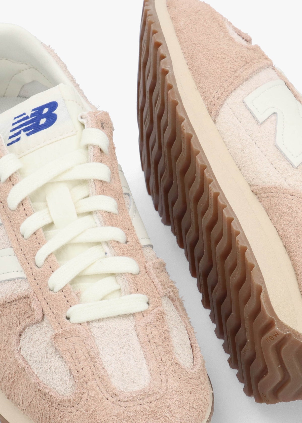 Women’s 471 Bisque Flat Taupe Suede Trainers
