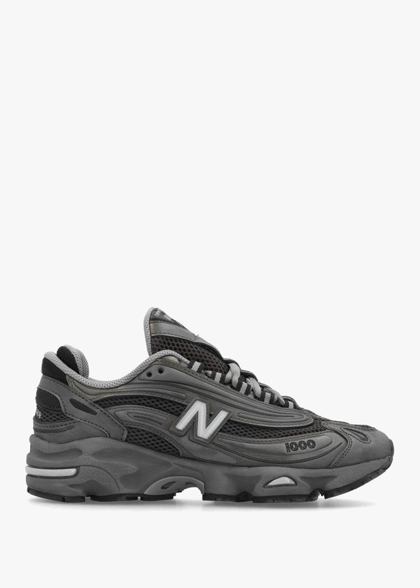 Women’s 1000 Black Trainers
