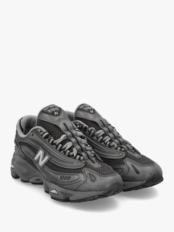 Women’s 1000 Black Trainers