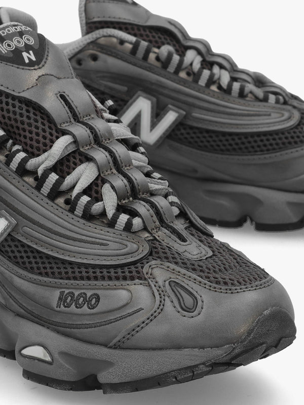 Women’s 1000 Black Trainers