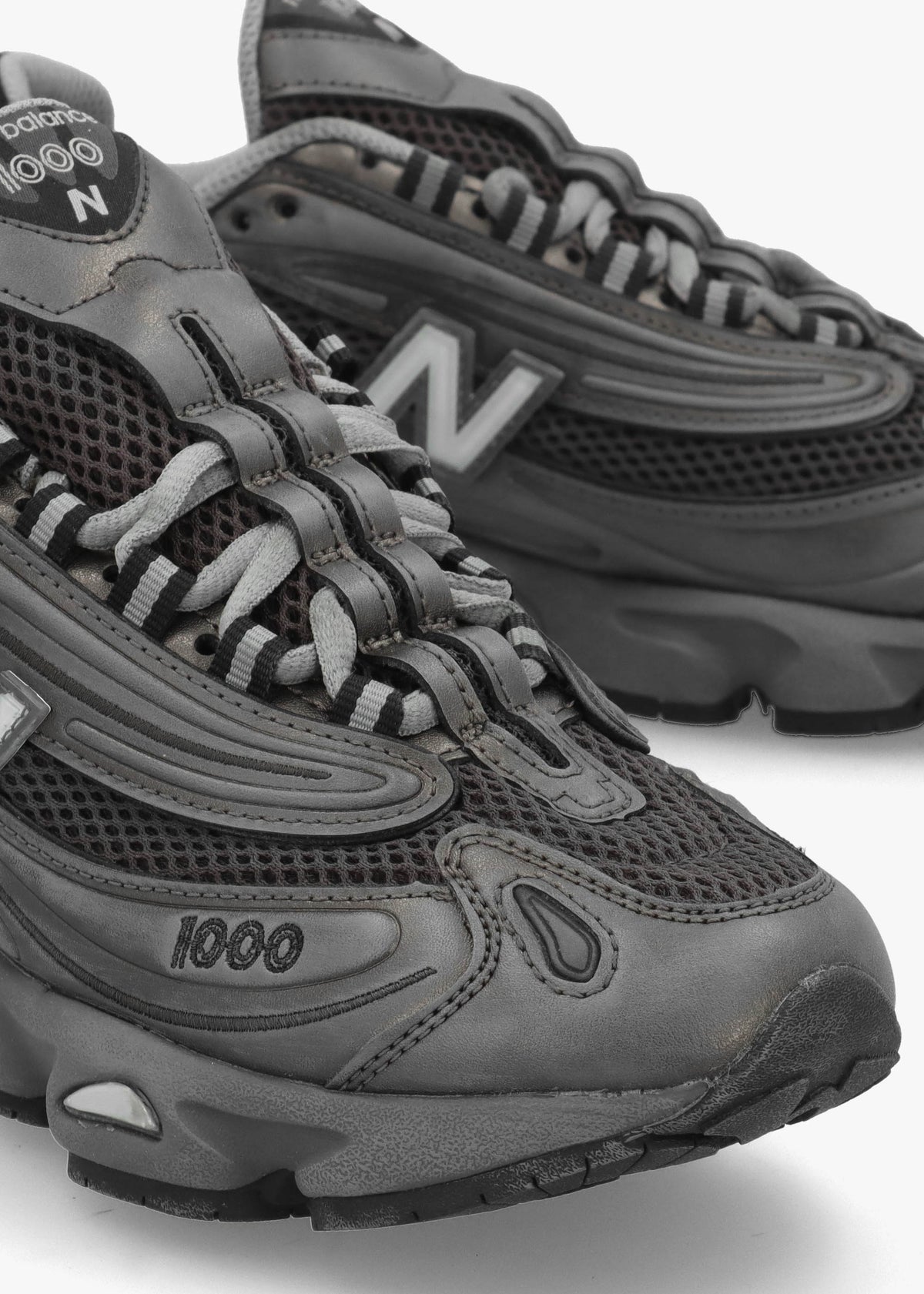 Women’s 1000 Black Trainers