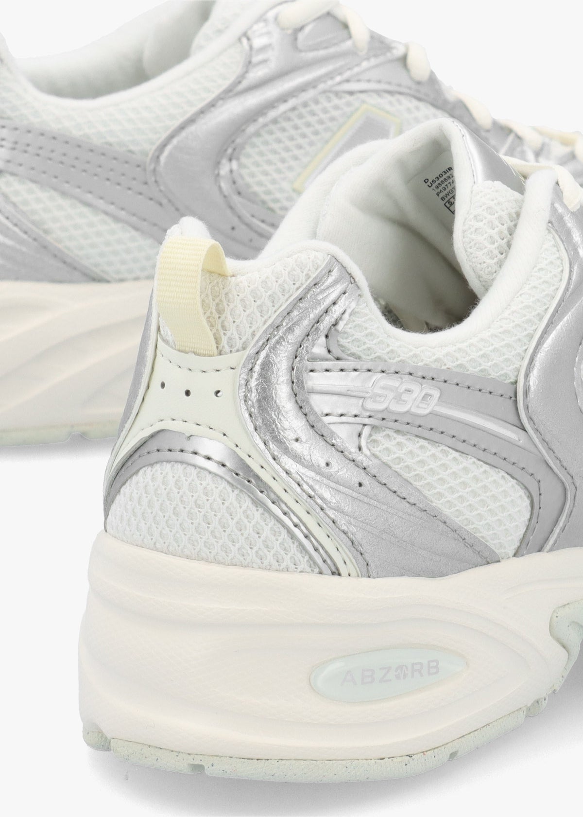 Women’s U530 Silver Metallic With Reflections Trainers