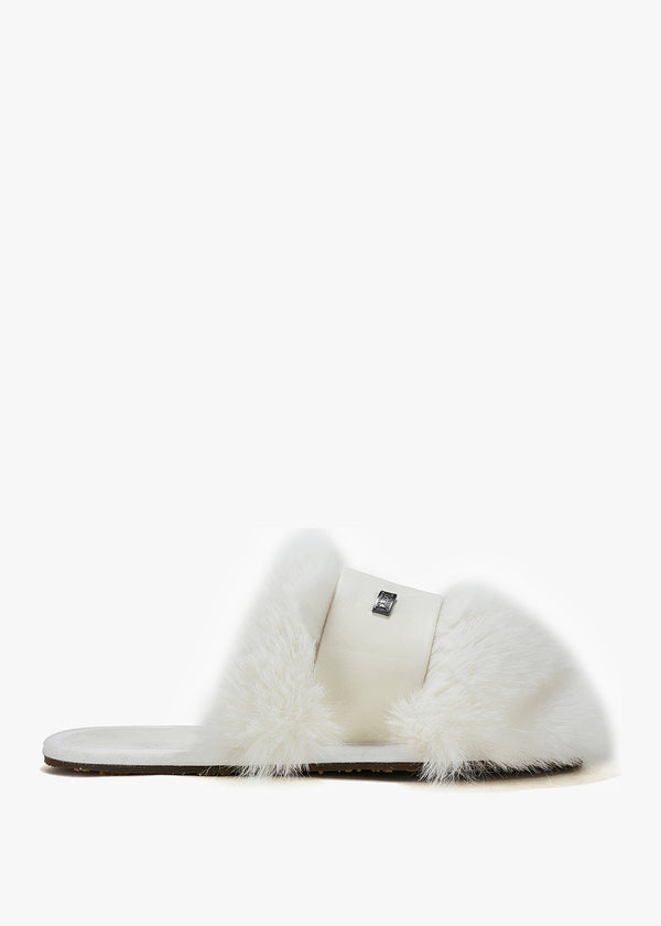 Muchas Luxe White Faux Fur Slippers