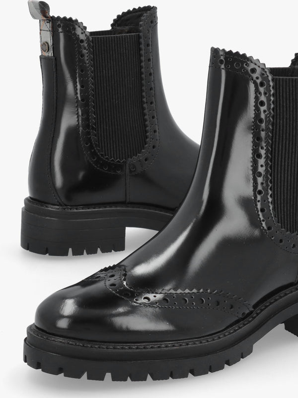 Fawne Black Leather Chelsea Boots