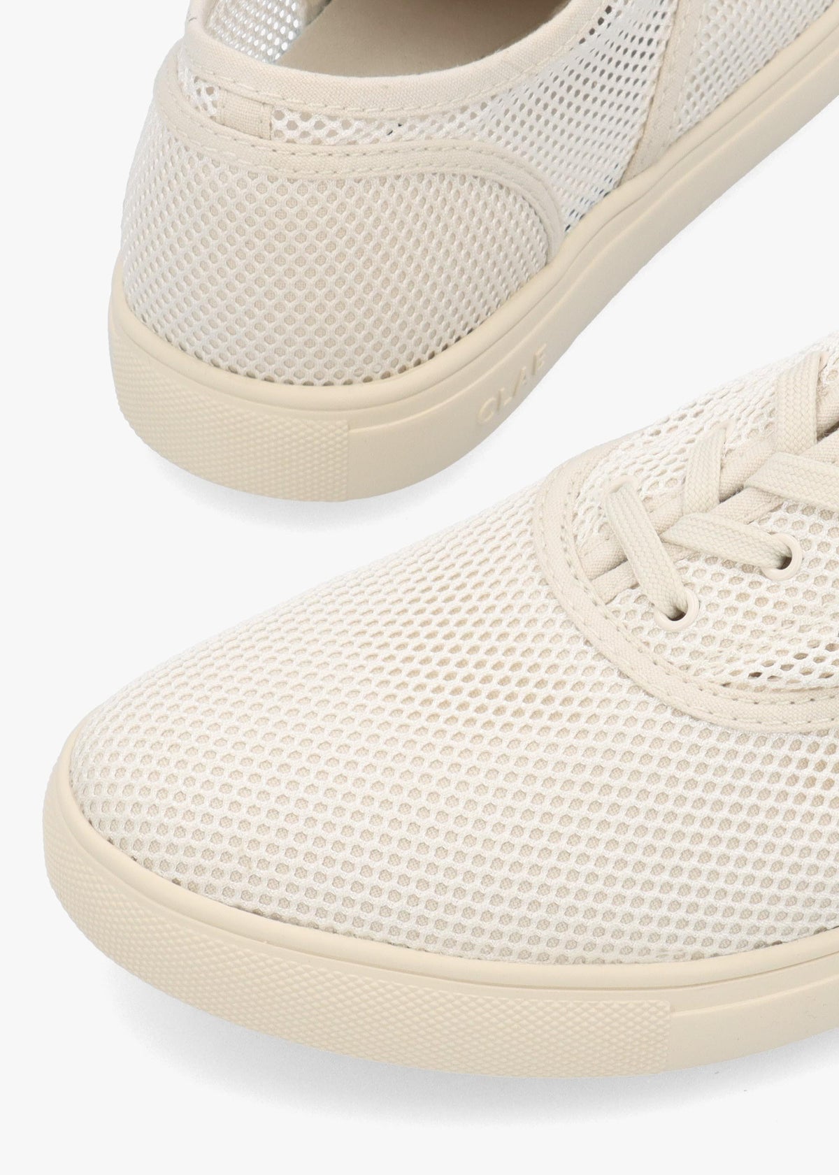 Clae Men's Bruce Knit Off White Trainers