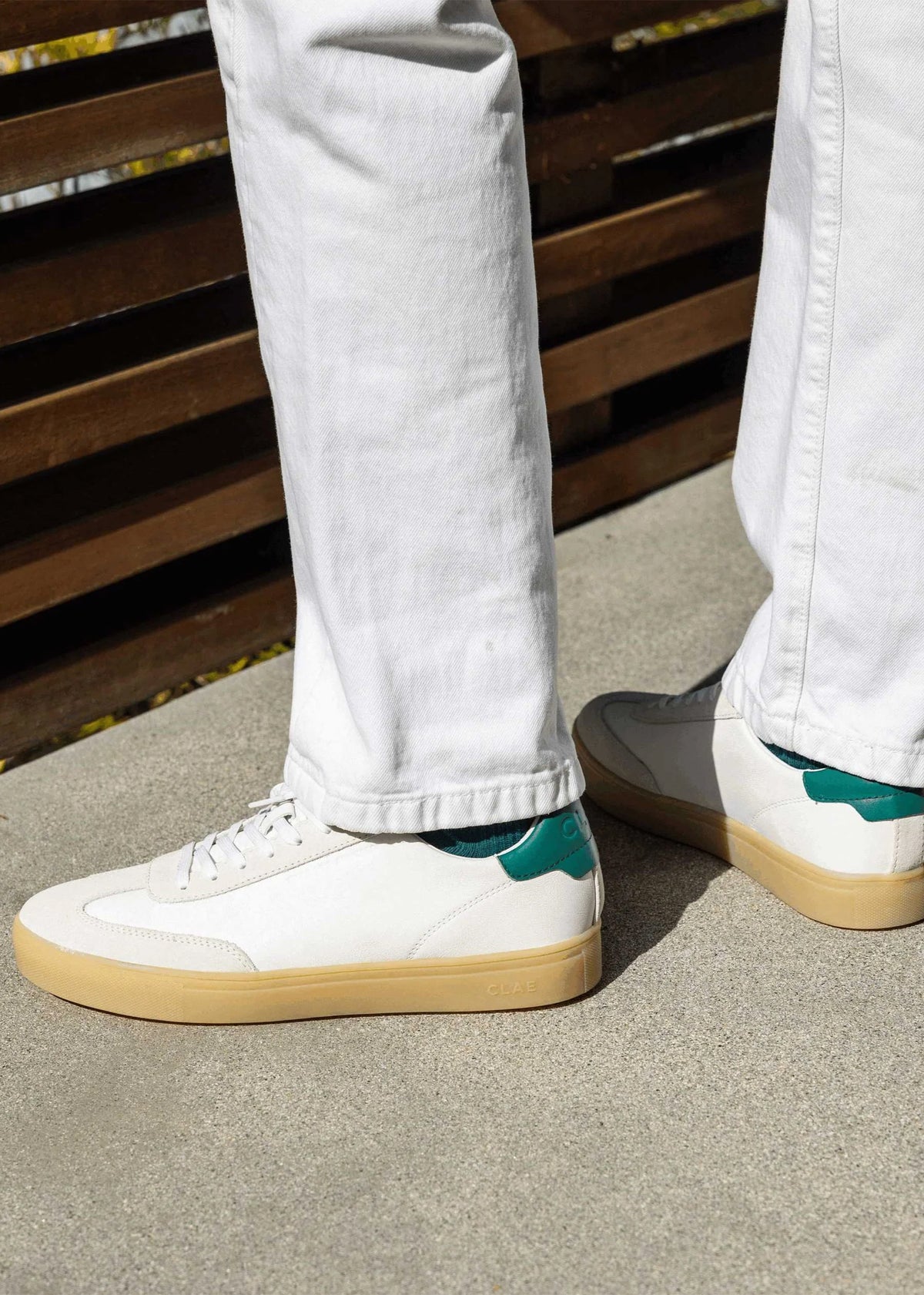 Unisex Deane Galpagos White Leather Trainers