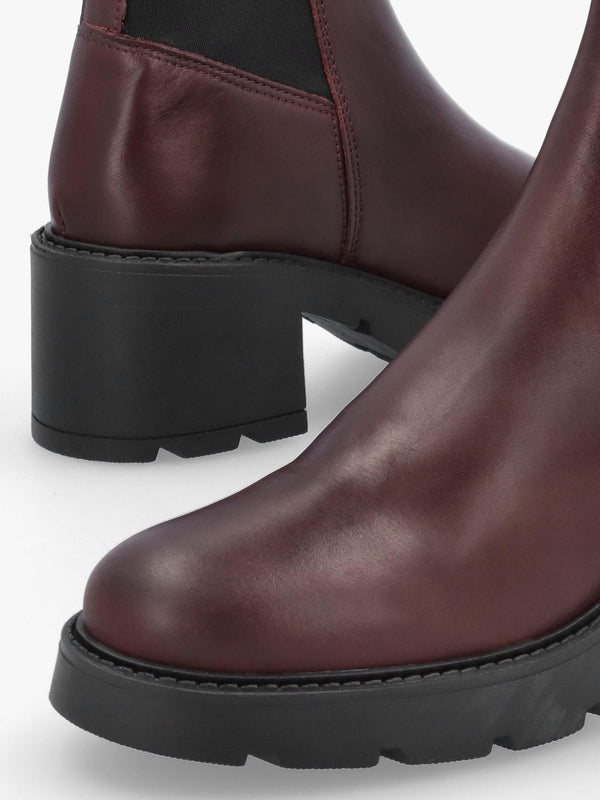 Daniel Luxor Burgundy Leather Block Heel Chelsea Boots