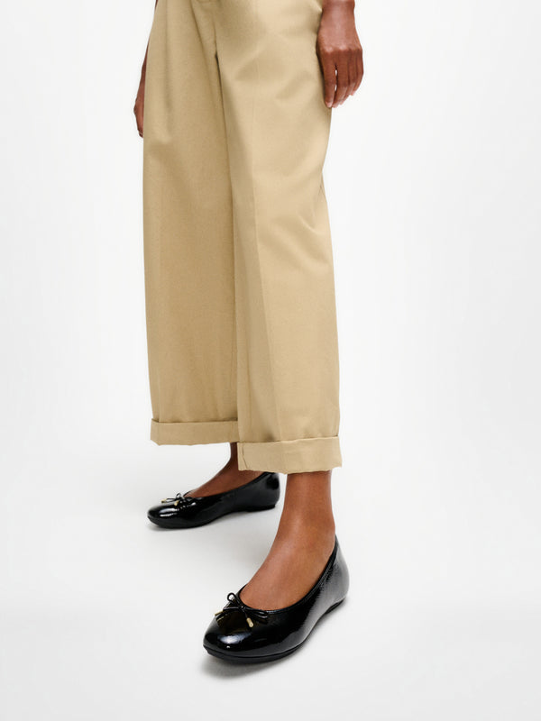 Delicato Bow Black Leather Ballet Pumps