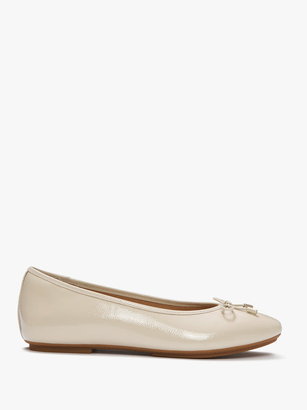 FitFlop Delicato Bow Beige Leather Ballet Pumps