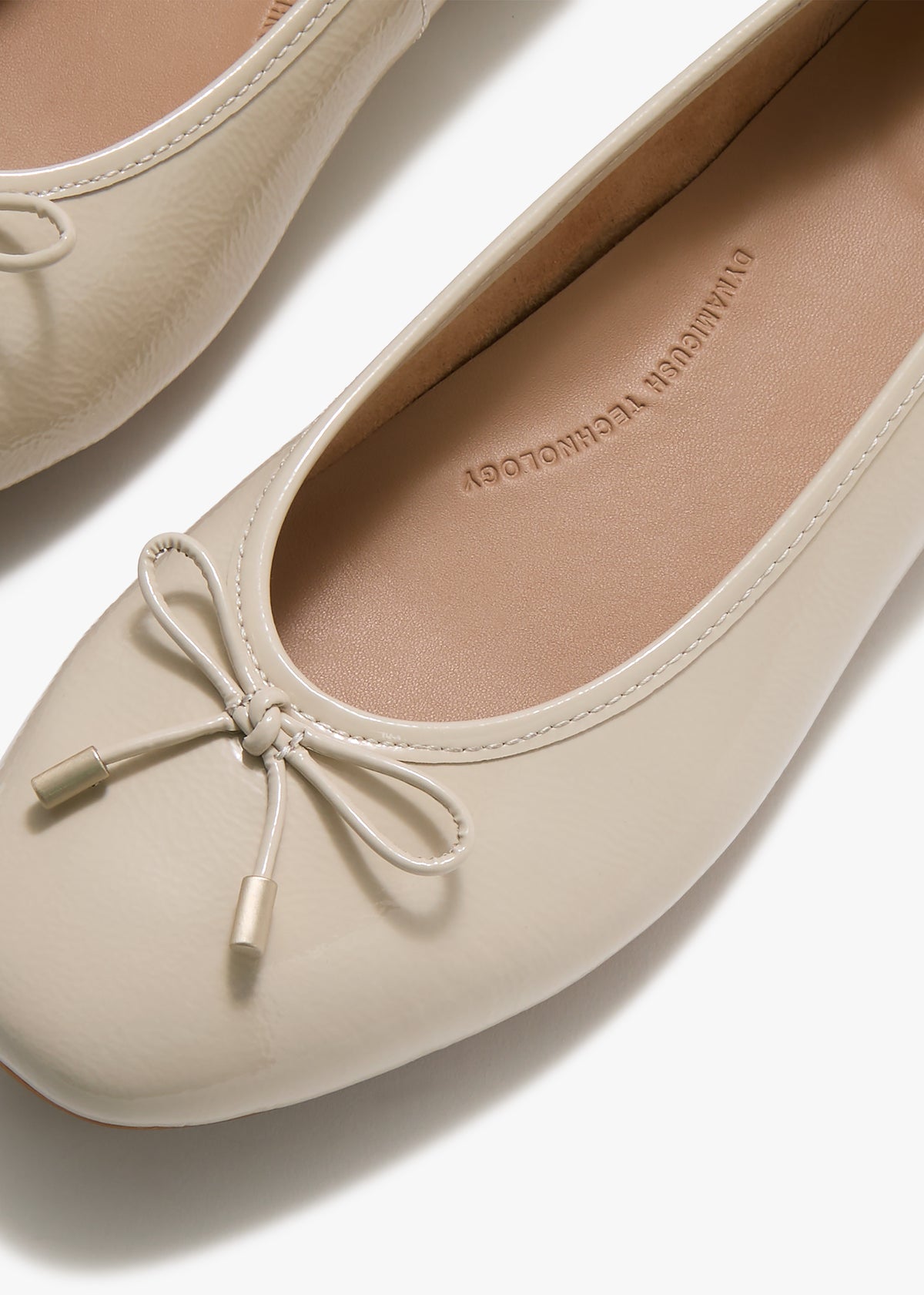 FitFlop Delicato Bow Beige Leather Ballet Pumps