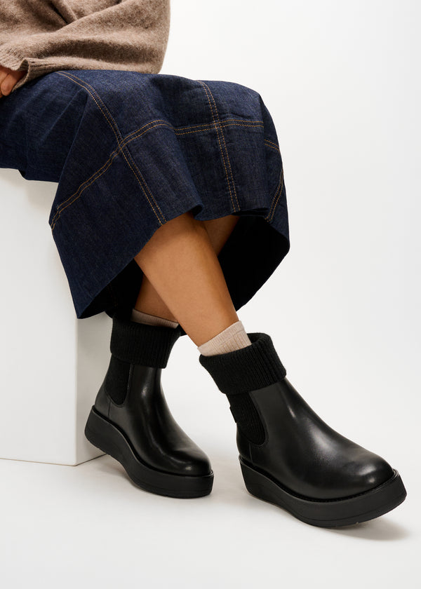 FitFlop GEN-FF Roam Black Leather Knitted Collar Chelsea Boots