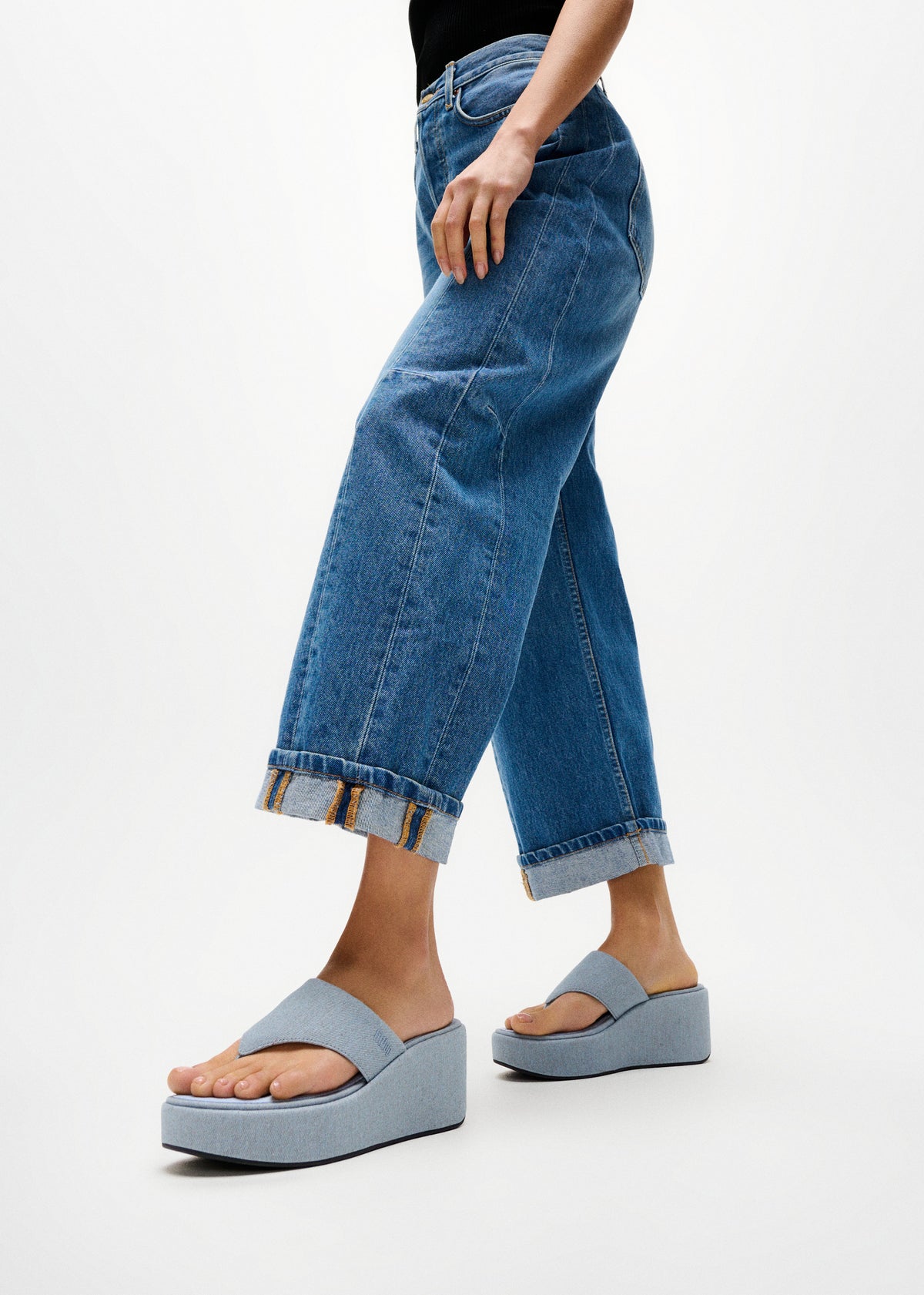 FitFlop Platform Light Denim Toe Post Wedge Sandals