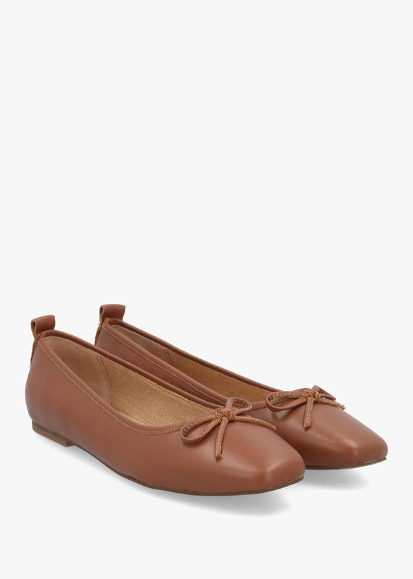 Kelsi Dagger Frankie Tan Leather Ballet Pumps