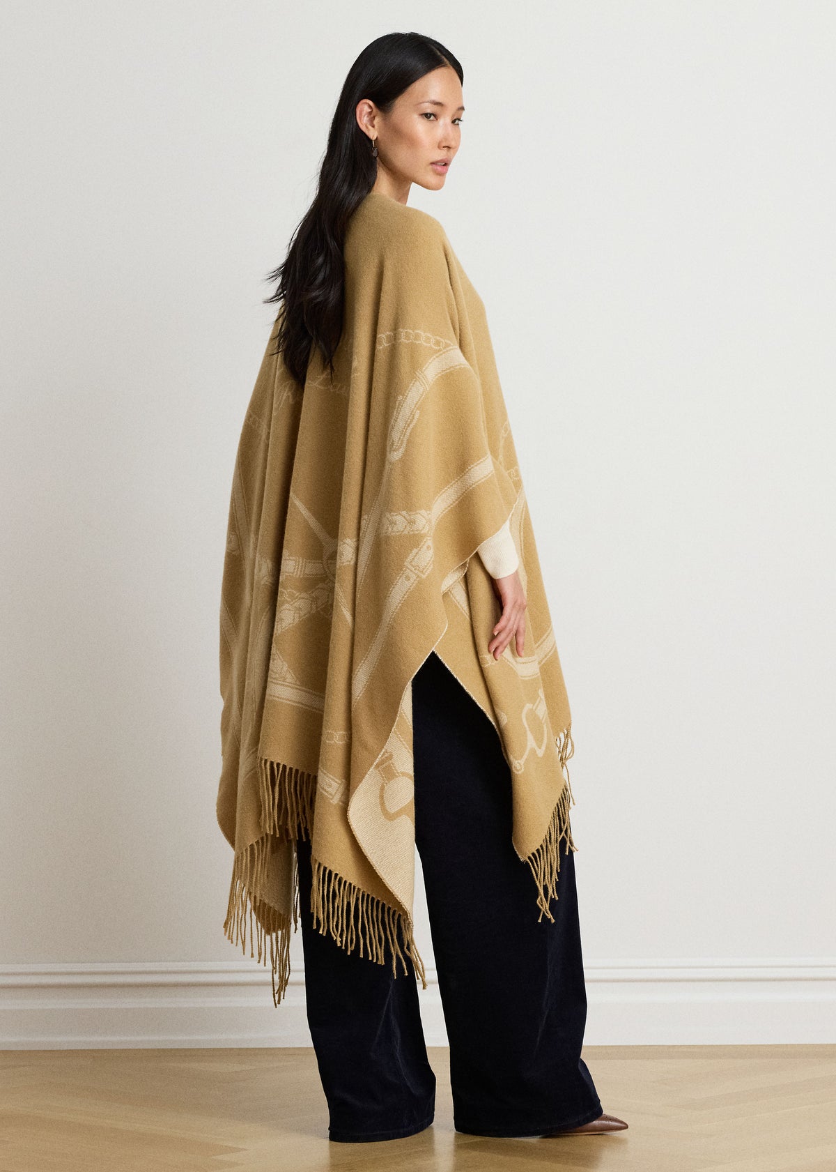 Belting-Motif Fringe Trim Jacquard Beige Ruana