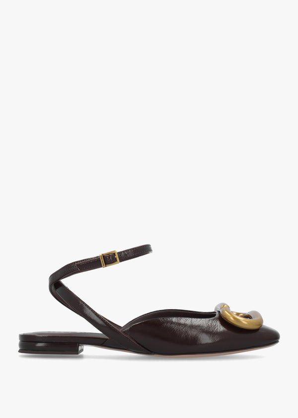 Marc Jacobs The Pop J Marc Fondant Leather Closed Toe Sandals