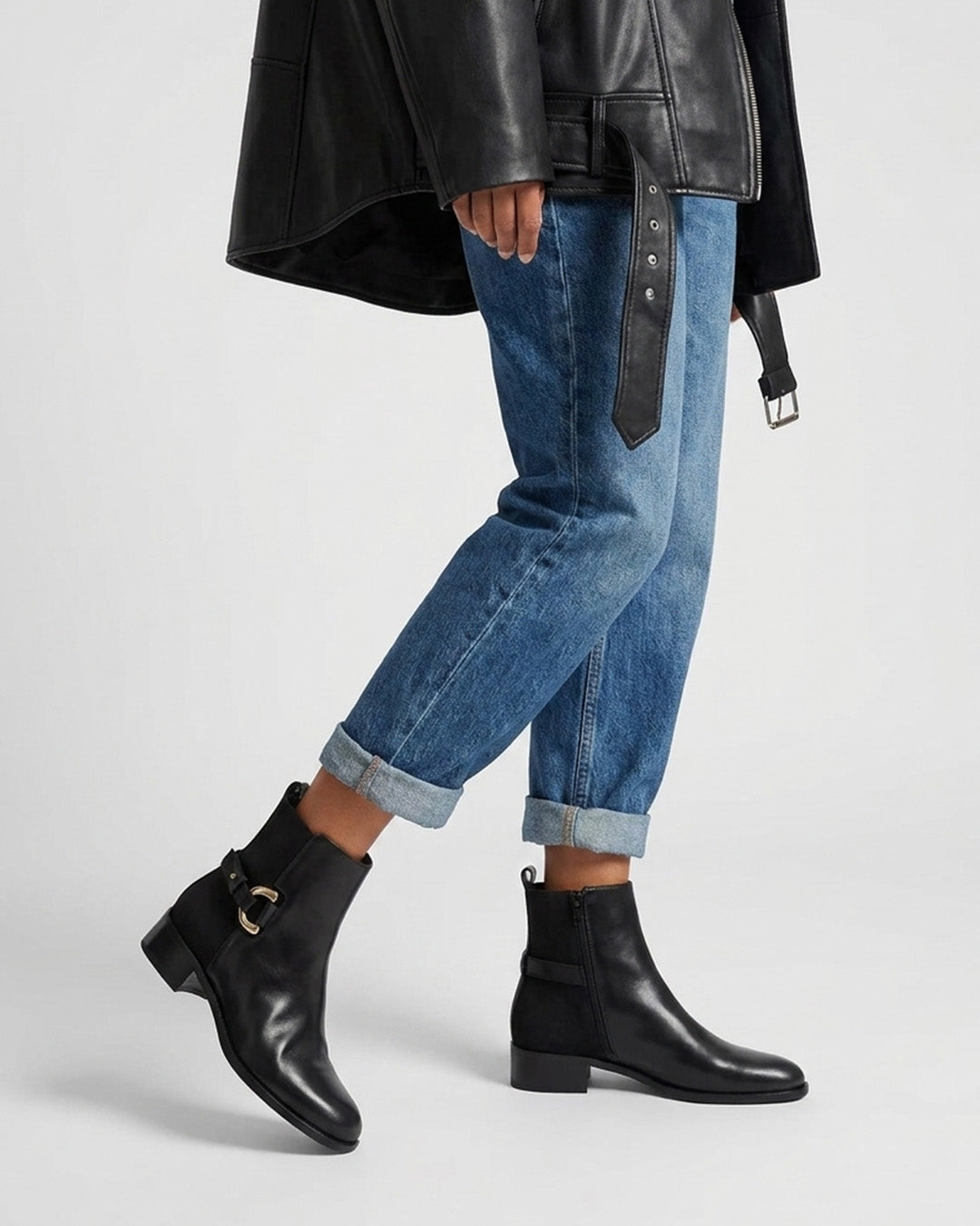 Mornorio Black Leather Ankle Boots
