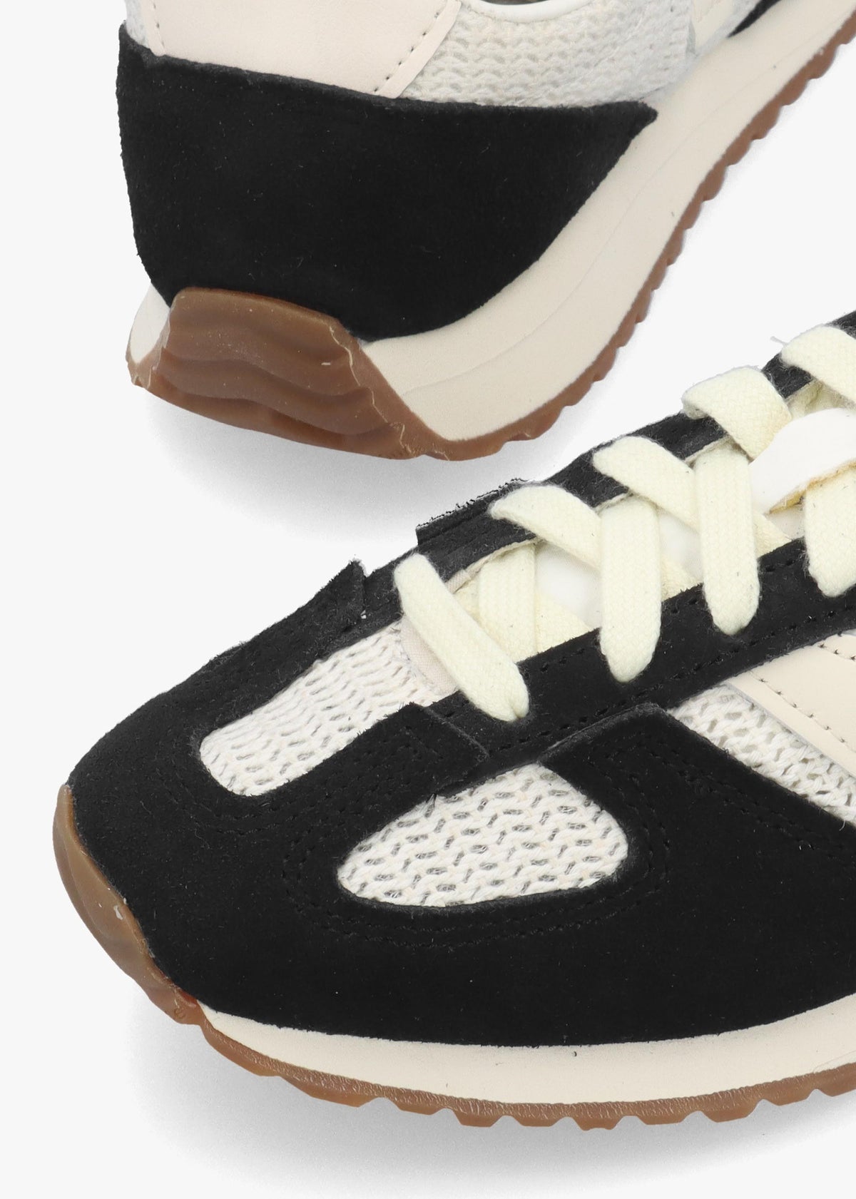 New Balance Women's 471 White Black Trainers