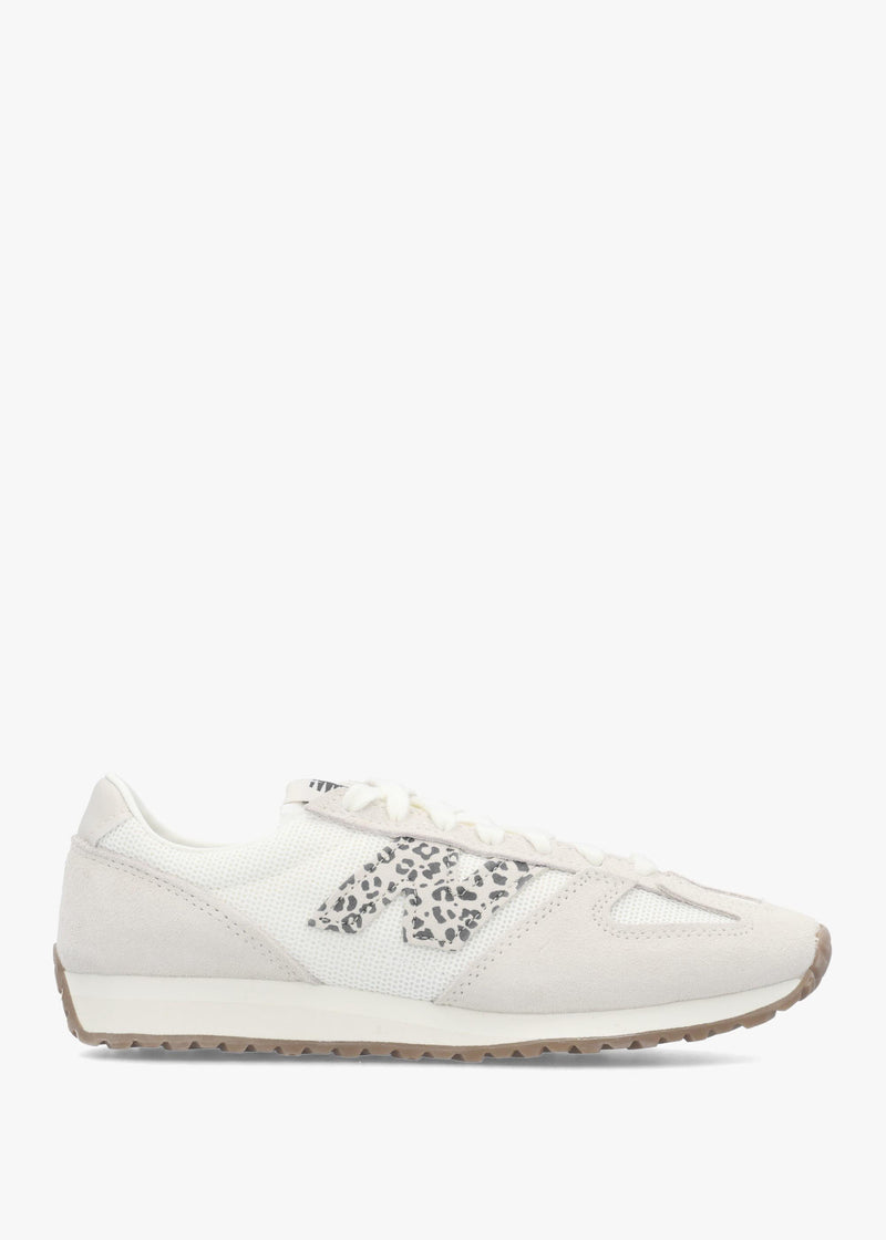 New Balance Women's 471 Sea Salt Phantom Trainers