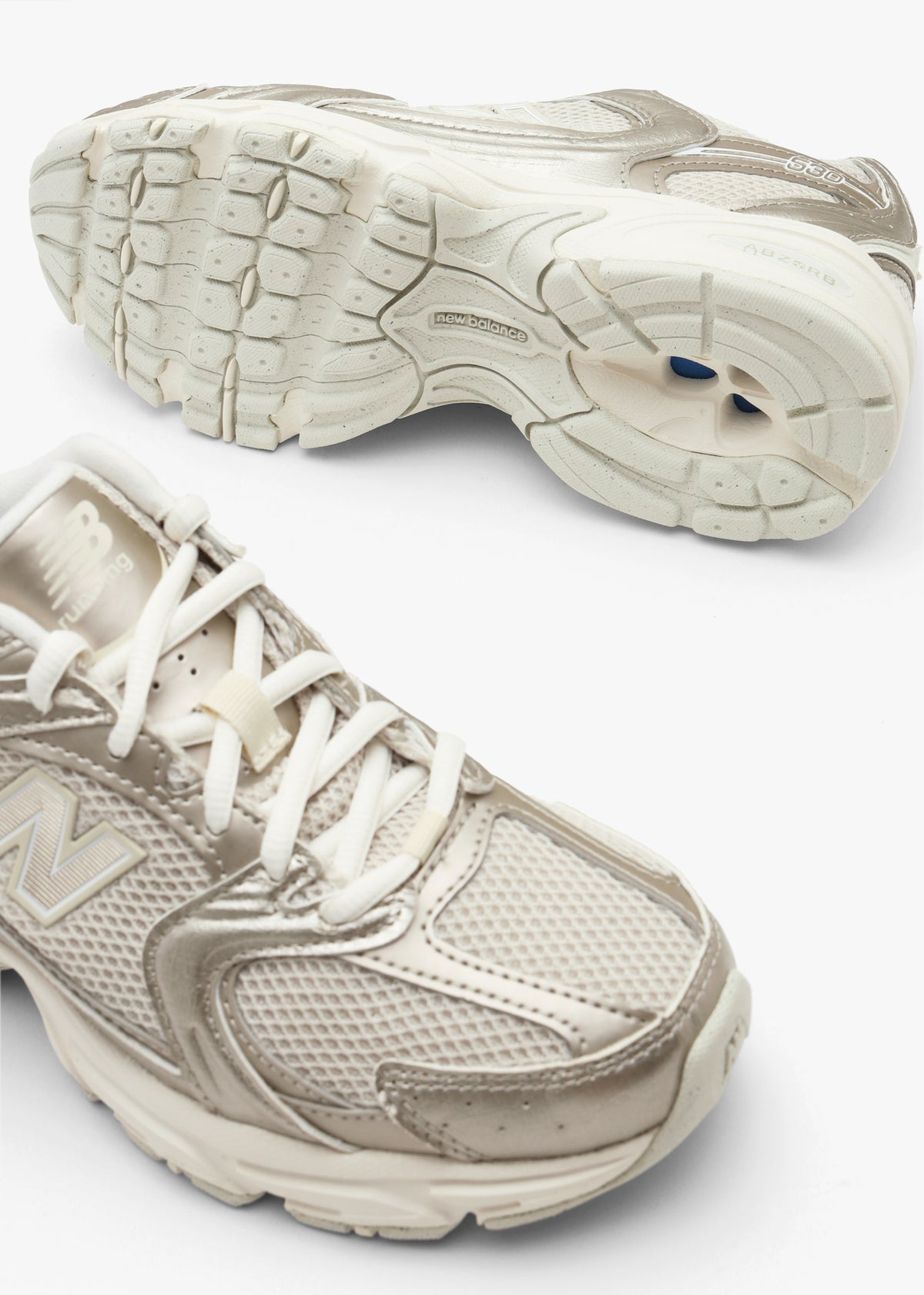 New Balance Women’s 530 Gold Metallic With Reflections Trainers