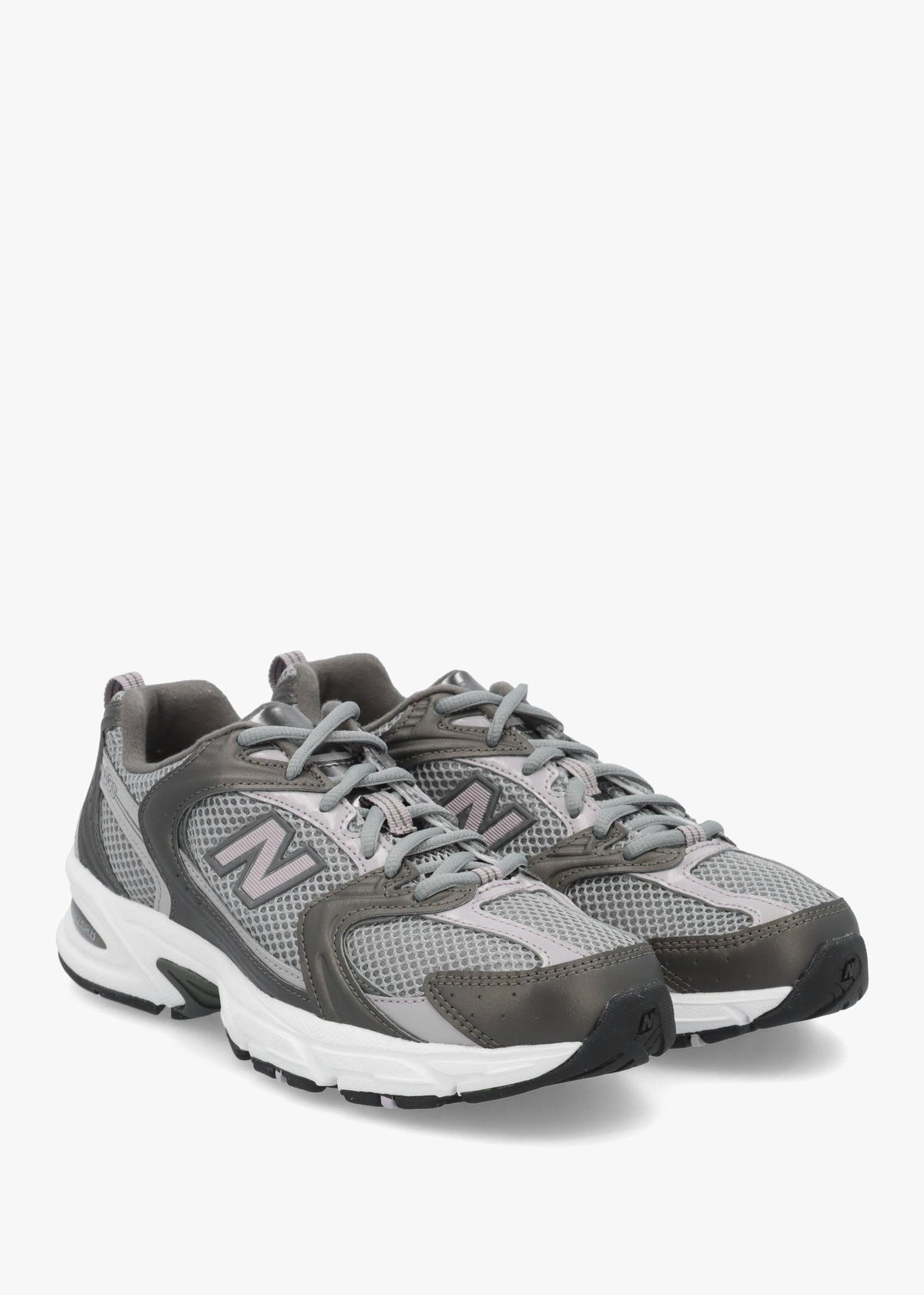 New Balance Women’s 530 Black Metallic Truffle Salt Trainers