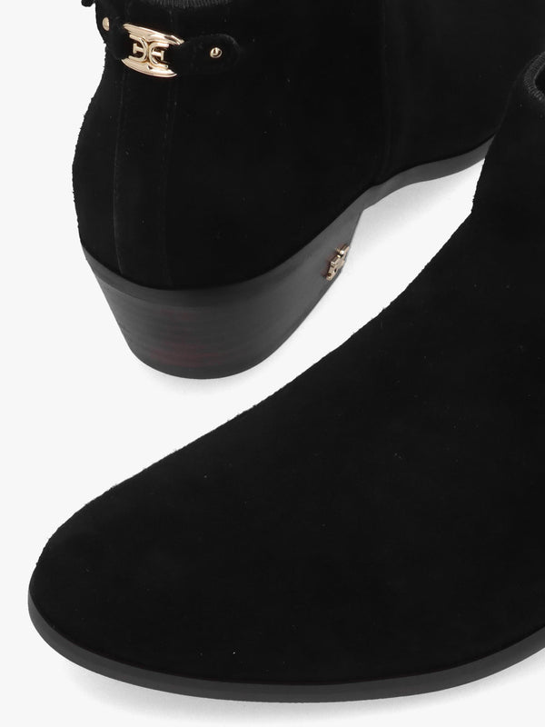 SE PETTY - Black Suede